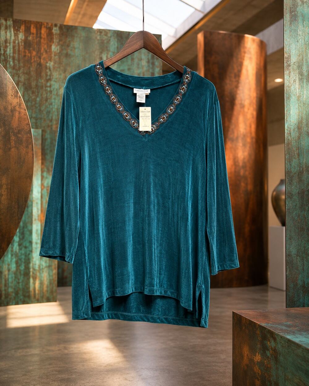 Coldwater Creek Teal Embellished V-Neck Top Women's Large NWT
